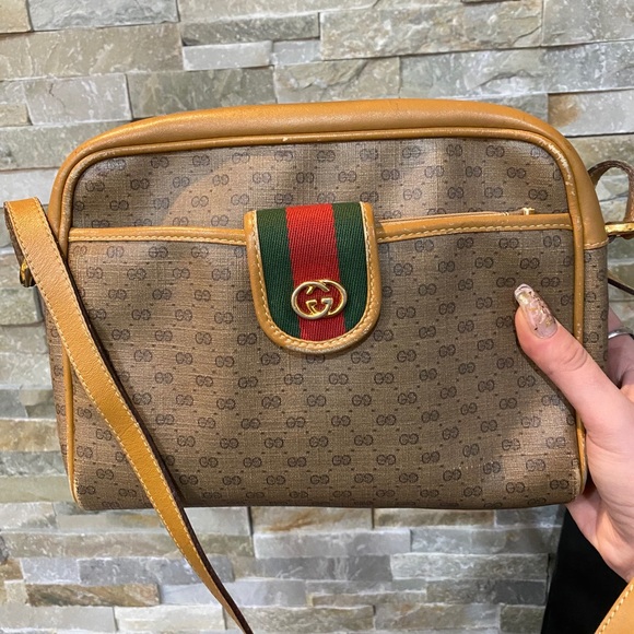 ❤️sold❤️Gucci Sherryline Sling bag with pouch